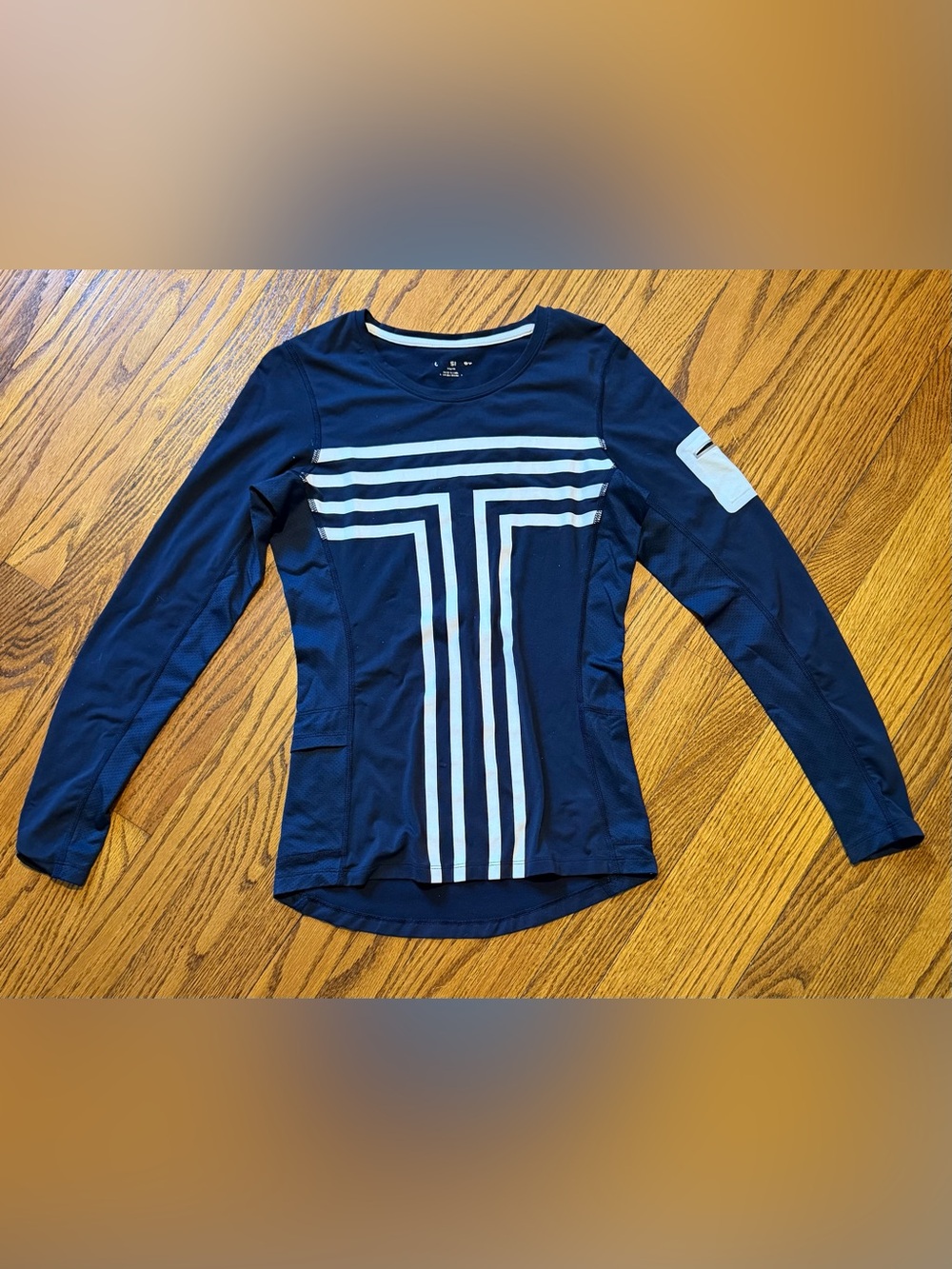 Tory Burch Women's Performance Cooling Long Sleeve Athletic Top -Size XS